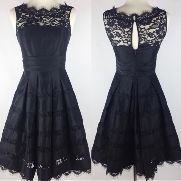 White House Black Market Dresses & Skirts - White House Black Market black lace dress sz 4